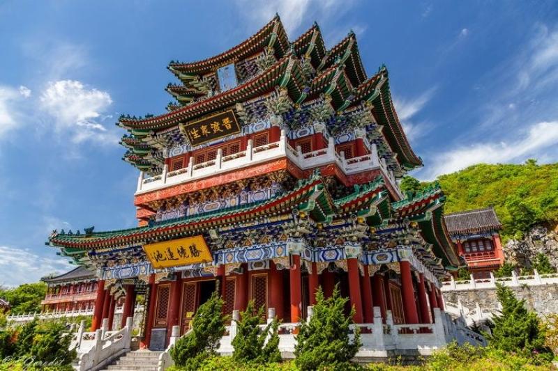 Du lịch Thiên Môn Sơn chinh phục đường lên "Cổng trời" Trung Quốc