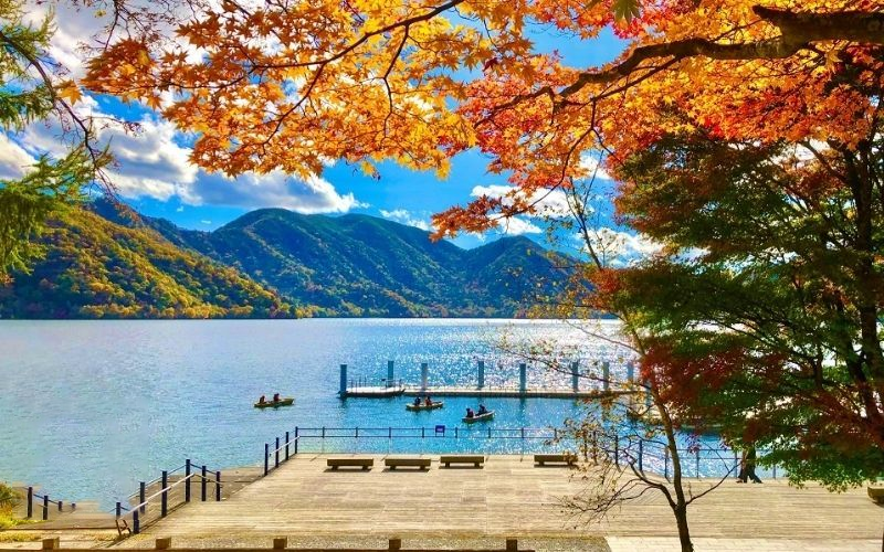 Hồ Chuzenji mùa thu Nhật Bản - Hoàng Việt Travel