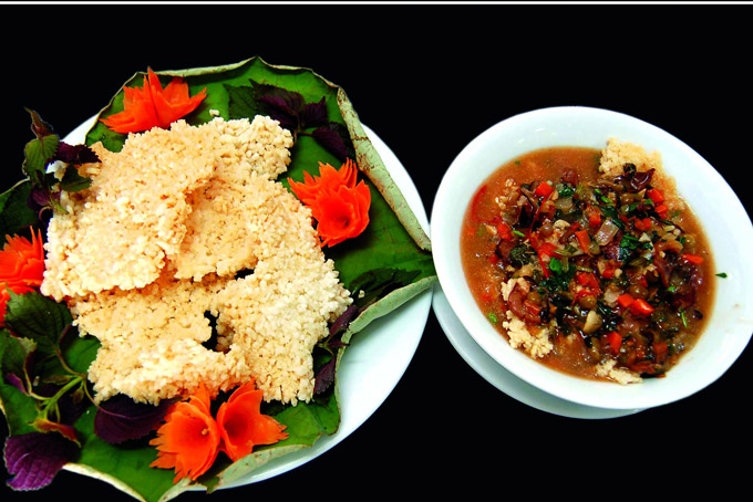 Đặc sản cơm cháy Ninh Bình, món ăn dân dã cực ngon