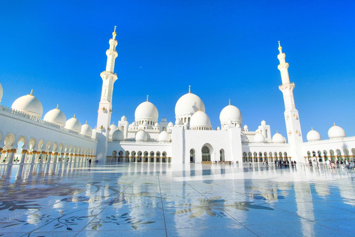 Thánh Đường Hồi Giáo Sheikh Zayed - Kiệt Tác Nghệ Thuật Thế Giới