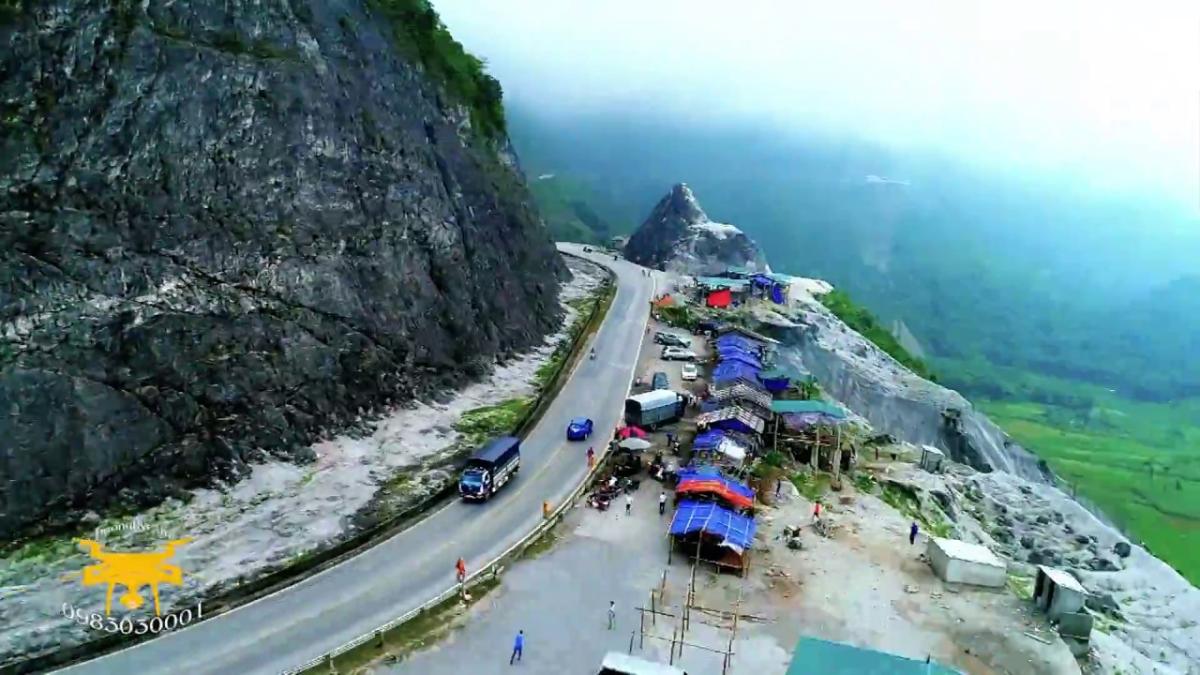 Chiêm ngưỡng đèo Thung Khe đẹp kì vĩ đến bất ngờ 