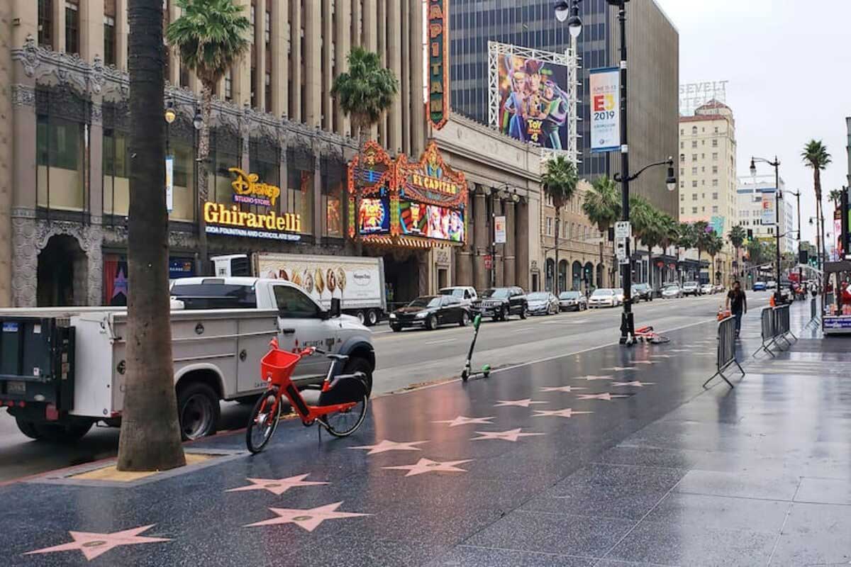 ĐẠI LỘ DANH VỌNG - CON ĐƯỜNG BIỂU TƯỢNG CỦA LOS ANGELES