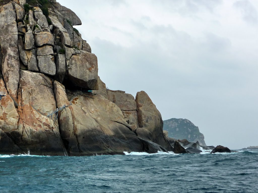 Hòn Đụn - Nha Trang. 