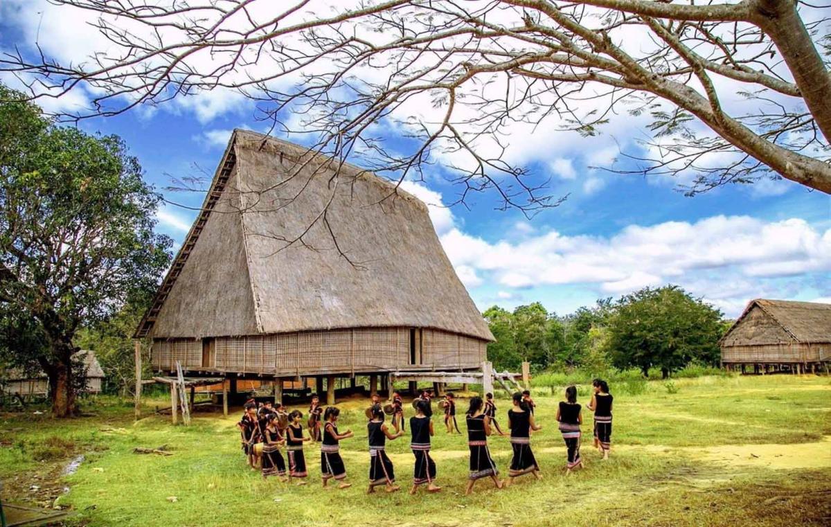 Làng Plei phun dân tộc Jơrai - Plei Phun Village | Yeudulich