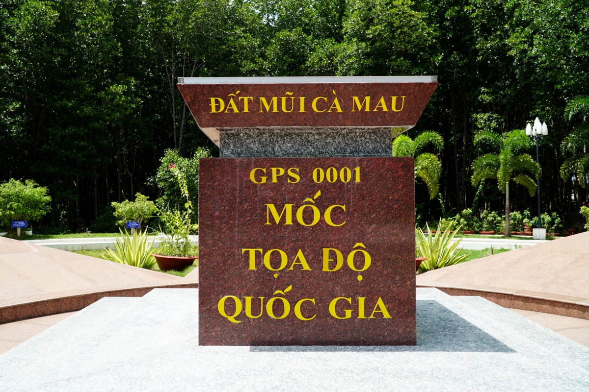 Mũi Cà Mau, cực nam của Tổ quốc