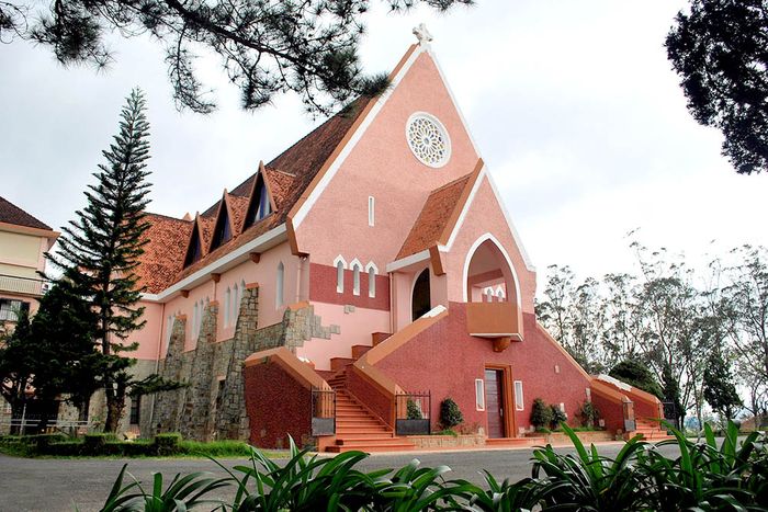 Nhà thờ Domaine de Marie 