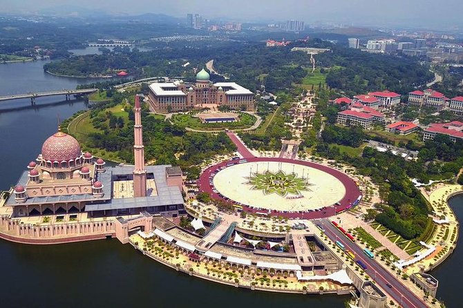 Putrajaya - hình mẫu của “thủ đô thứ hai”