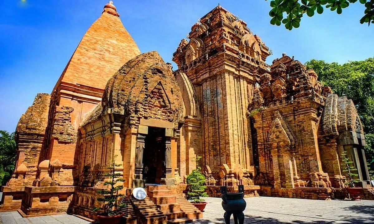 Truyền thuyết Tháp Bà Ponagar Nha Trang mà không phải ai cũng hay biết |  SaiGon Star Travel