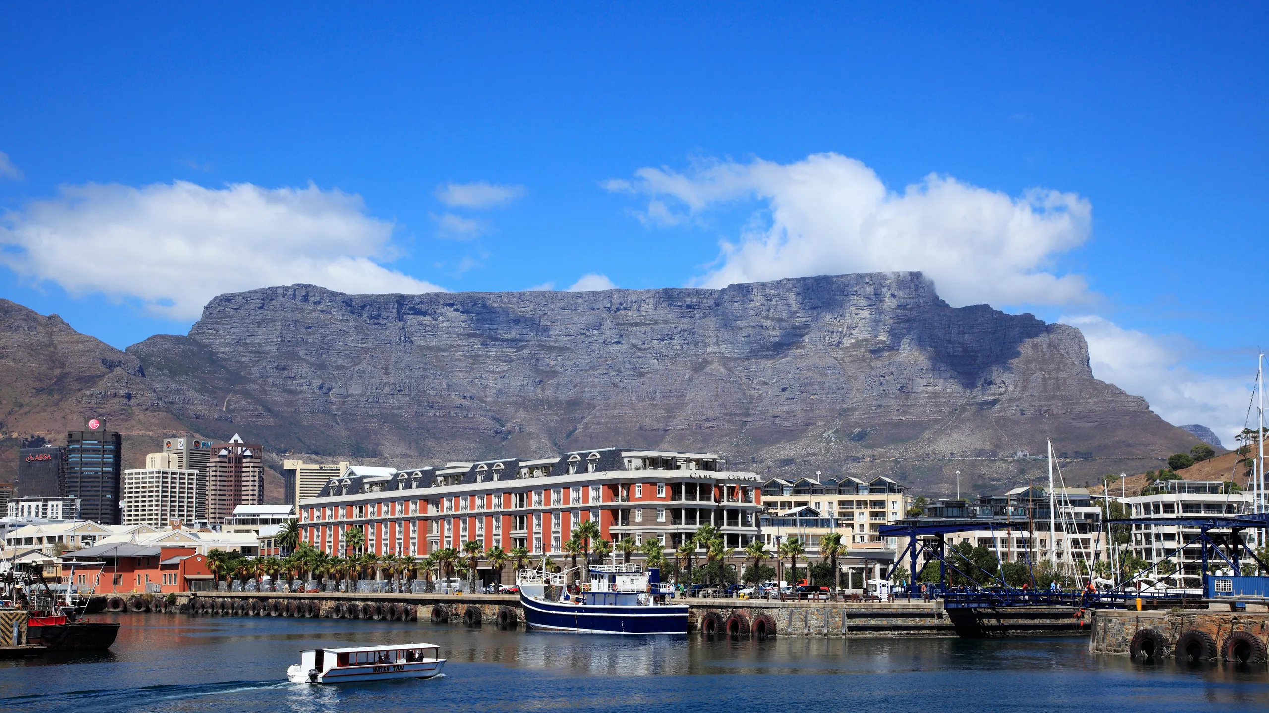 Table Mountain Cape Town, South Africa 