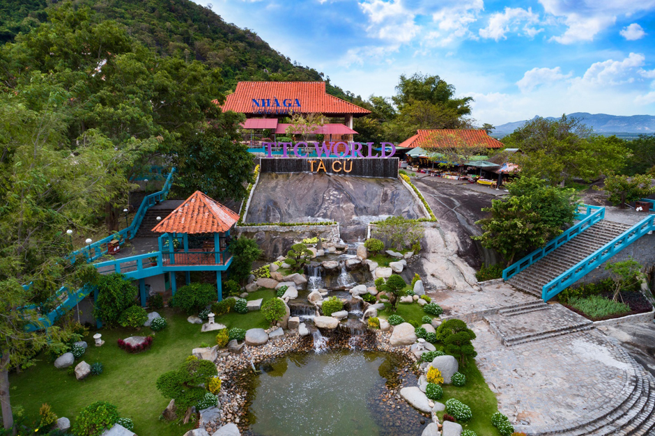Khu du lịch núi Tà Cú - Ta Cu Mountain Tourism Area | Yeudulich
