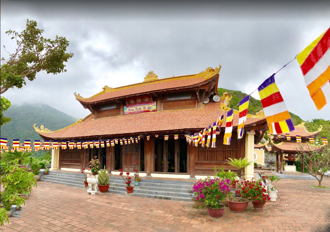 Tham quan Chùa Vân Sơn Tự - ngôi chùa duy nhất ở Côn Đảo