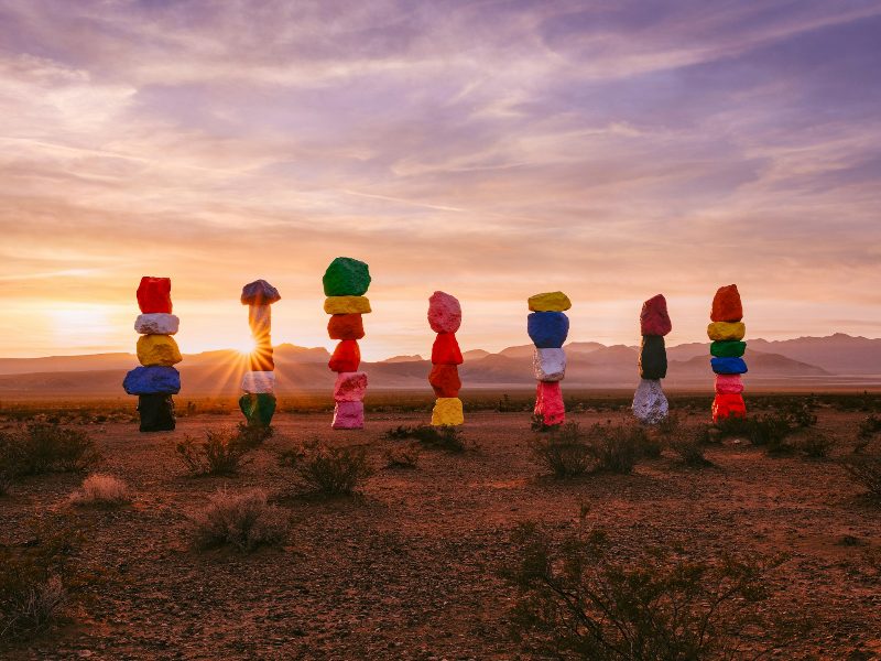 Seven Magic Mountains - Hoàng Việt Travel