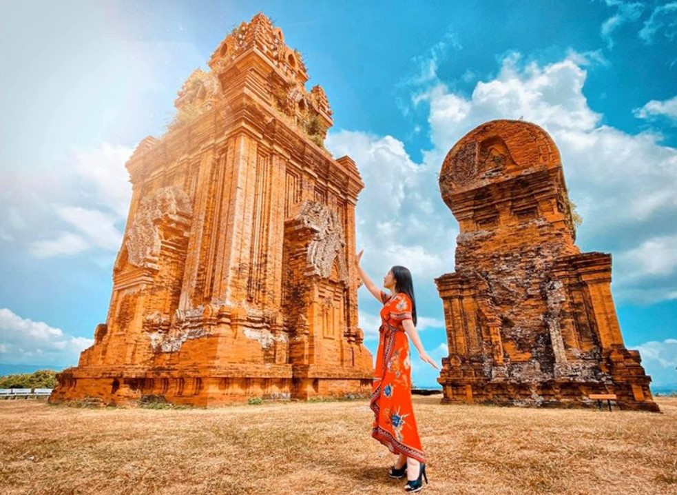 Tháp Chàm Poshanư Và Bí Ẩn Văn Hóa Người Chăm